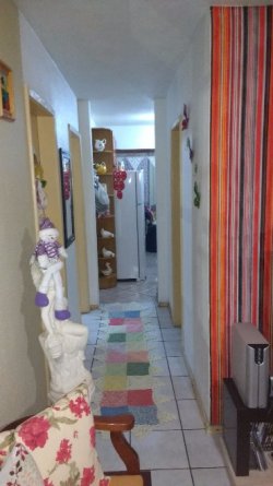 Casa com 03 dormitórios no bairro Rincão 