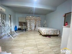 Casa com 02 dormitórios para locação em Lomba Grande 